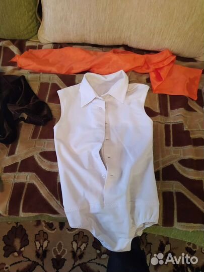 Костюм для выступления фигуристу-мальчику