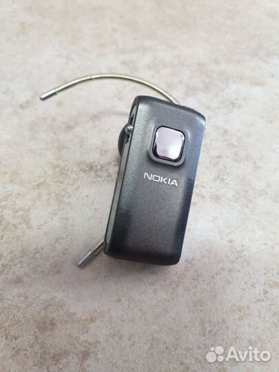 Bluetooth гарнитура Nokia