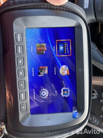 Подголовник с монитором 7 дюймов