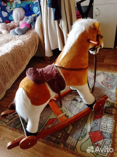 Детская качалка лошадь