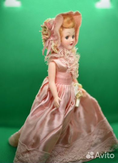 Придворная дама с сумочкой. Кукла винтаж