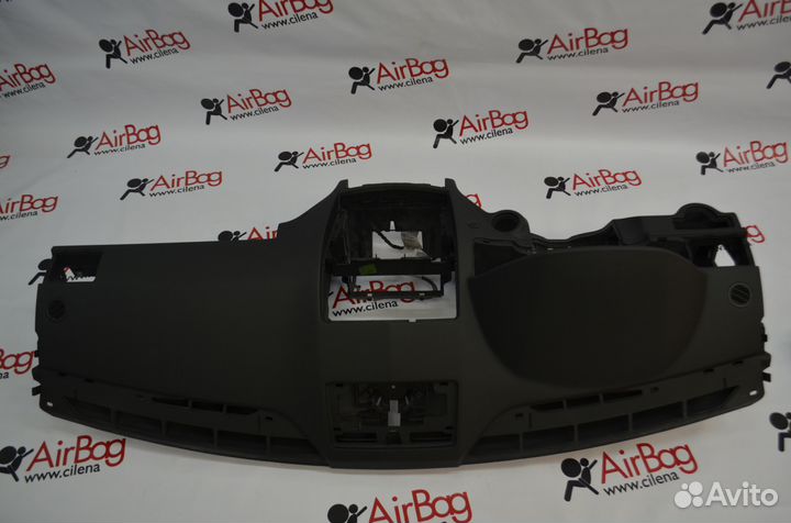 Торпедо панель приборов Mercedes E 2009