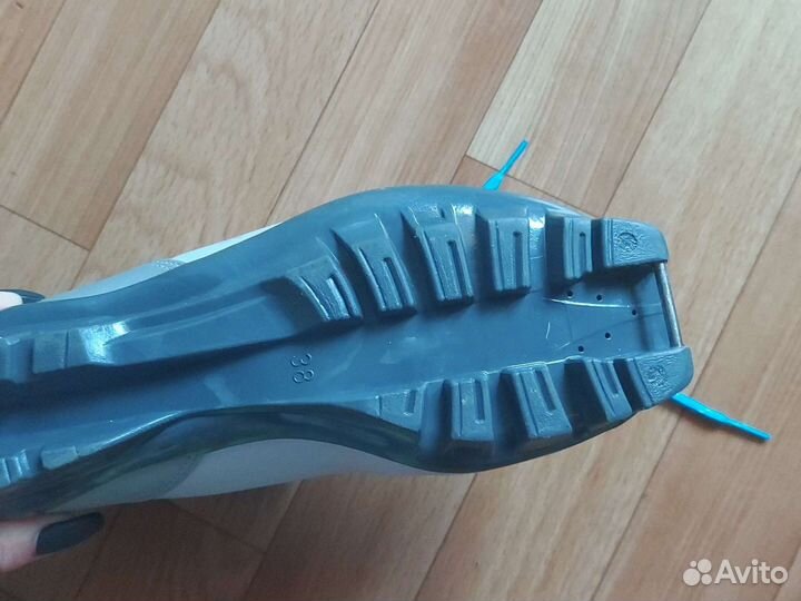 Лыжные ботинки Larsen Ladies 38 размер