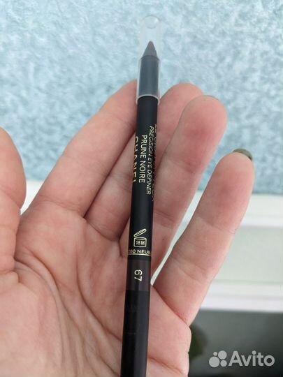 Карандаш для глаз Chanel коричневый