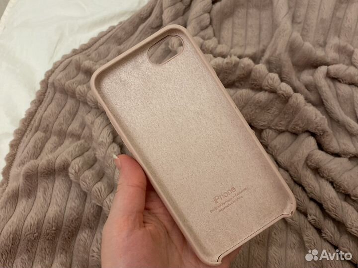 Чехол на iPhone 7