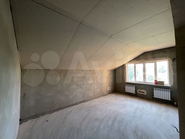 Дом 430 м² на участке 6,7 сот.