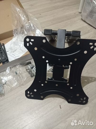 Кронштейн для телевизора на стену поворотный