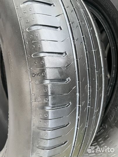 Continental Conti.eContact 215/60 R16