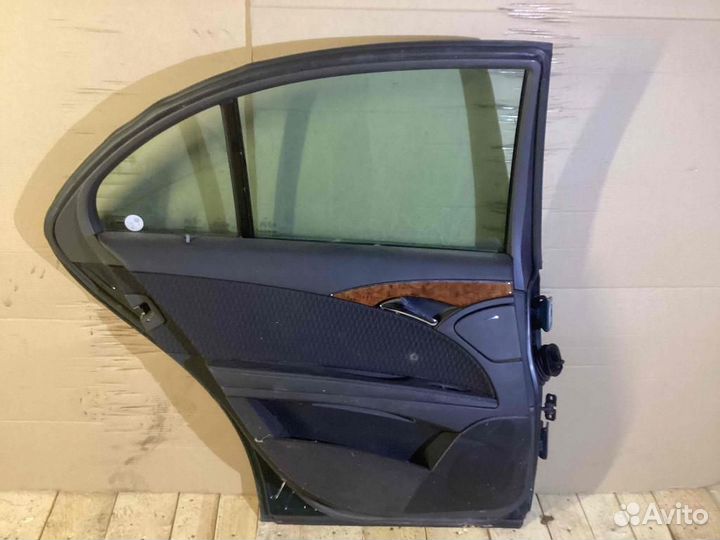 Дверь задняя левая Mercedes-Benz E-Class