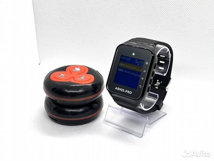 Кнопка вызова официанта с часами для кафе, баров