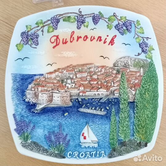 Тарелка декоративная все страны мира и города