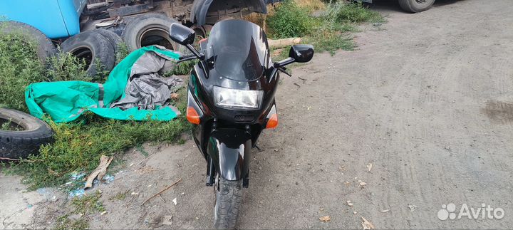 Kawasaki zzr 1100