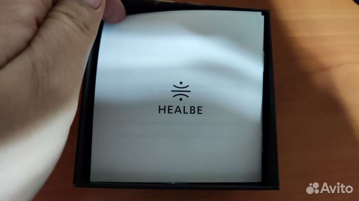 Фитнес браслет Healbe GoBe2