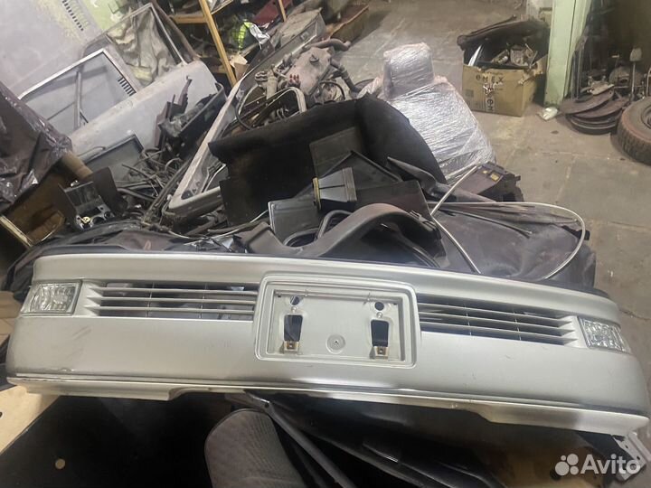 Toyota crown majesta бампер передний