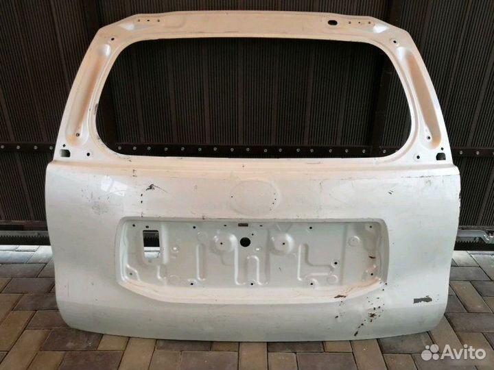 Крышка багажника Toyota Land Cruiser Prado 150