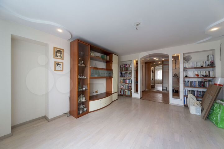 4-к. квартира, 92 м², 16/18 эт.