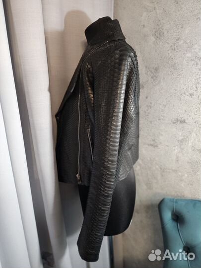 Куртка женская натуральная кожа питона 46р