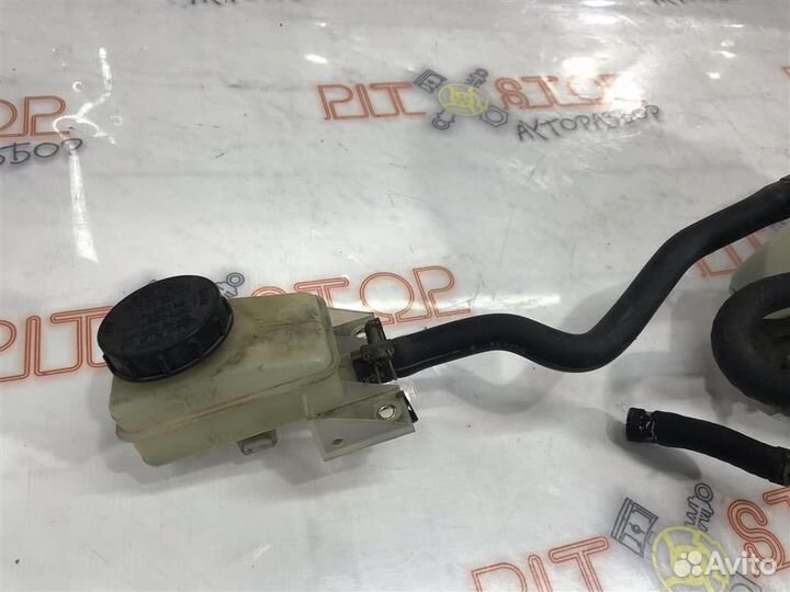 Главный тормозной цилиндр / гтц в сборе Nissan Mu