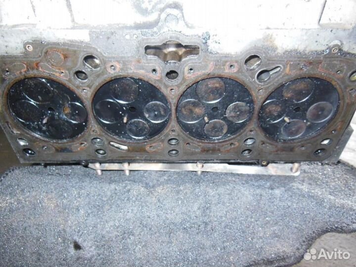 Головка блока цилиндров Volkswagen Golf