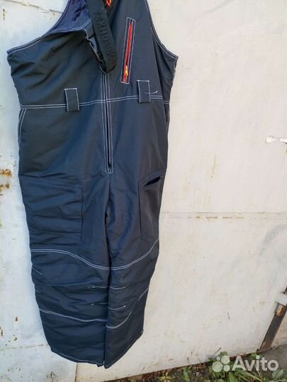 Зимний комбинезон новый