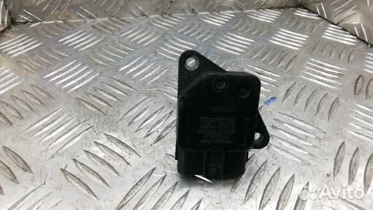 Расходомер воздуха бензиновый toyota avensis T22