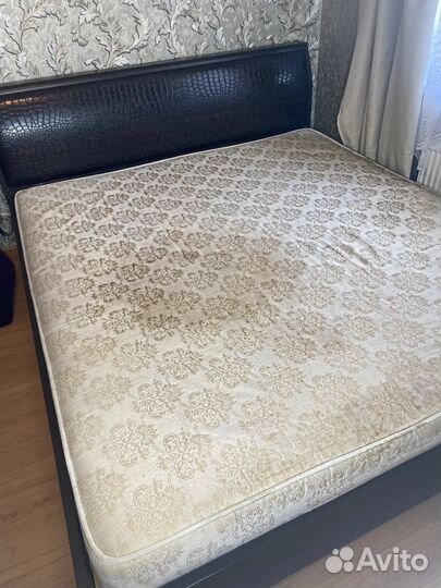 Кровать двухспальная 180 200