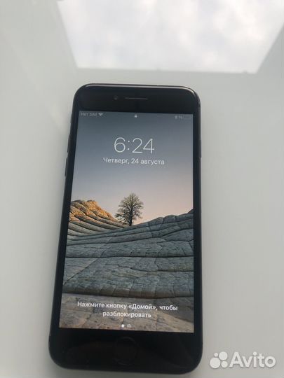 Телефон iPhone 8 64 gb
