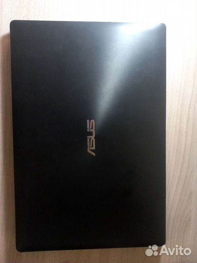 Ноутбук asus