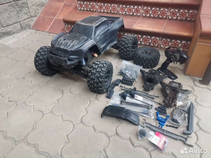 Traxxas x maxx радиоуправляемая модель