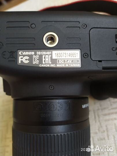 Зеркальный фотоаппарат canon DS126491
