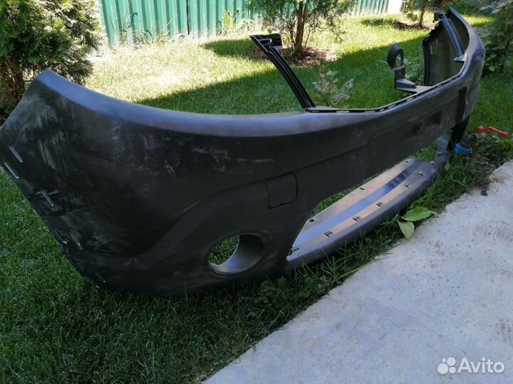 Бампер на Renault sandero 2 передний