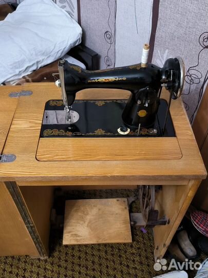 Швейная машина