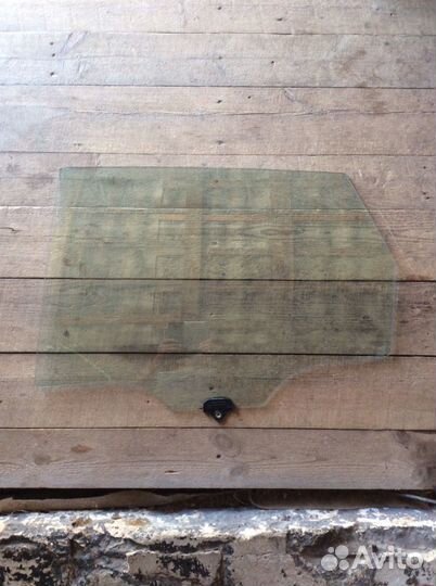 Стекло заднее левое Kia Ceed 2008