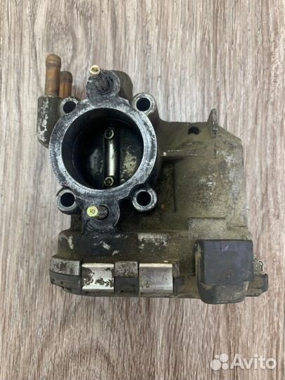 Дроссельная заслонка Opel Corsa C Z10XE