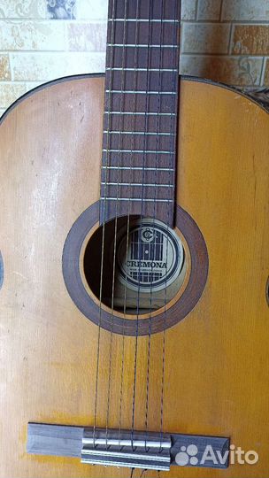 Классическая гитара Кремона