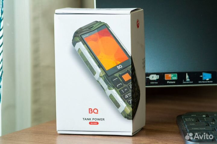 Телефон BQ Tank Rower