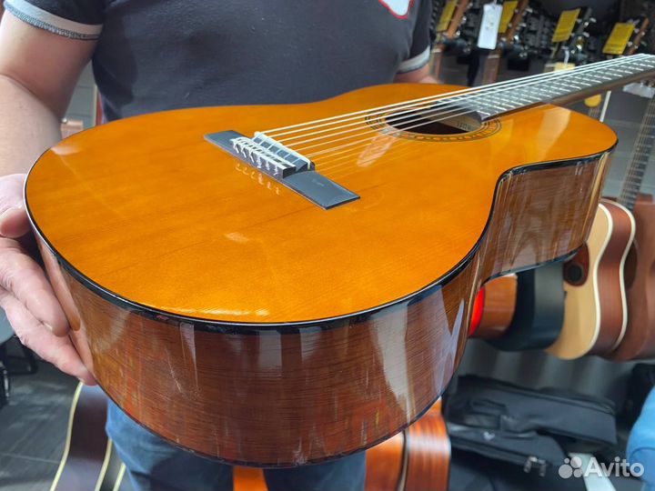Классическая гитара 3/4 yamaha