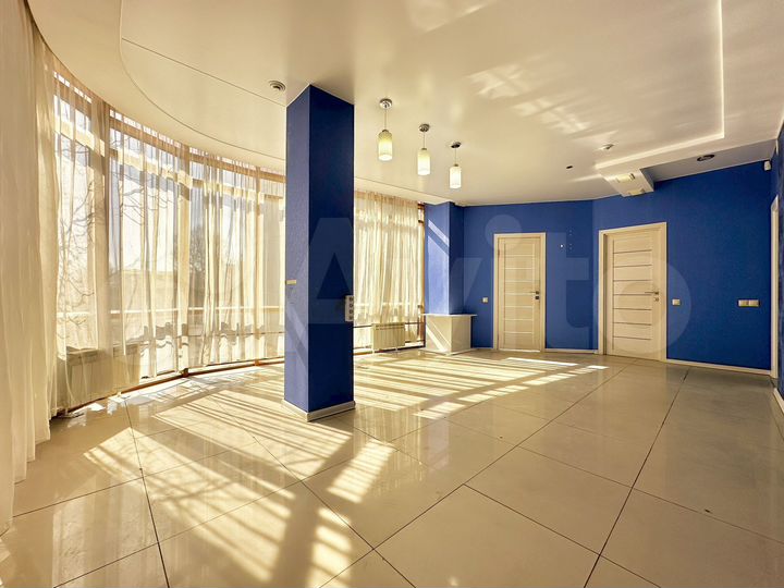 Второй этаж, панорамные окна, от 13 до 50 м²