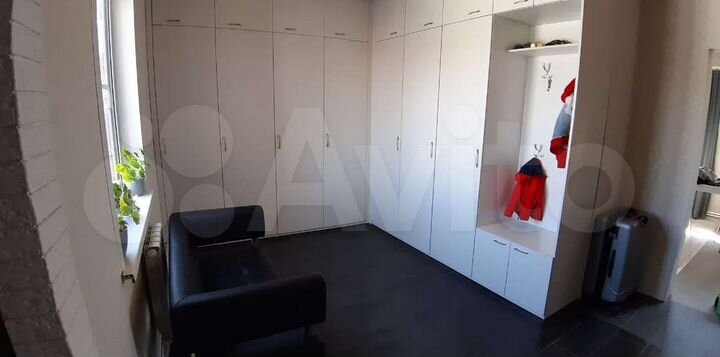 Дом 98 м² на участке 4,8 сот.