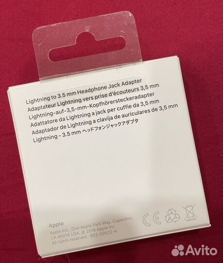 Адаптер Apple lightning to Headphone Jack