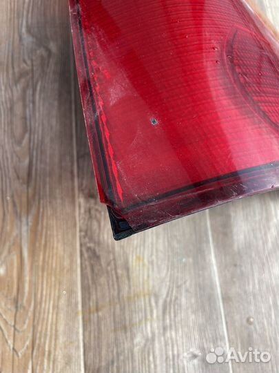 Фонарь задний левый Renault Logan 1