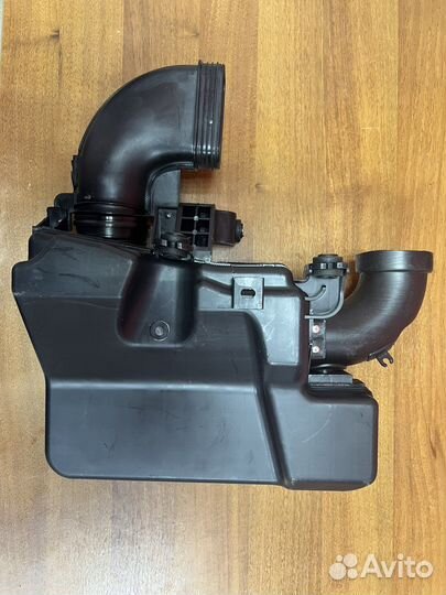 Резонатор воздушного фильтра Киа Рио 3