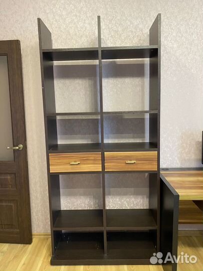 Компьютерный стол угловой + книжный стеллаж