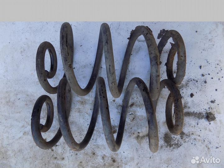 Пружина задняя Tiida (C11) 2007-2014