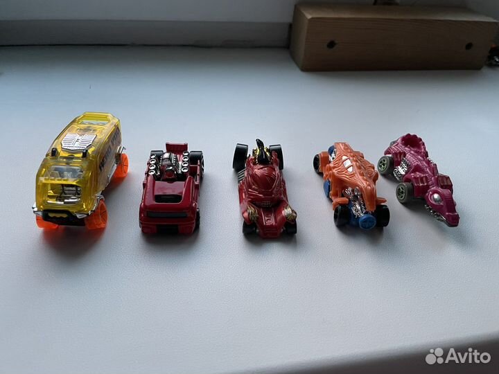 Машинки HotWheels