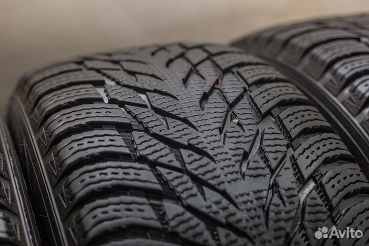 Nokian Tyres Hakkapeliitta R3 225/55 R17 97R