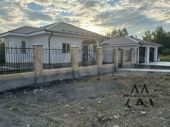 Коттедж 132 м² на участке 6,5 сот.
