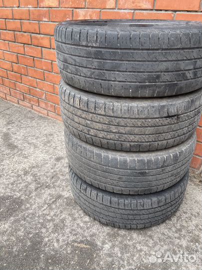 Kumho Crugen Premium KL33 225/55 R19
