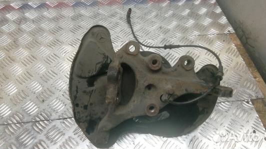 Ступица передняя левая mercedes benz C-class W203