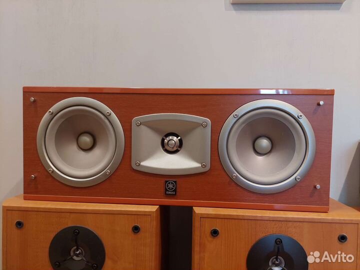 Акустические колонки yamaha